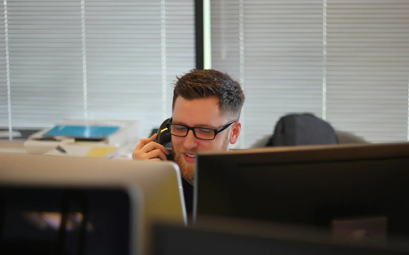 A customer service professional responding quickly to a new website enquiry